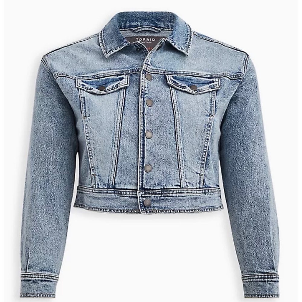 NWOT Torrid  80'S Denim Trucker Jacket - Acid Wash Crop. New Without tag.